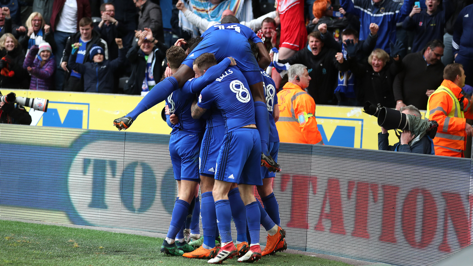 Hull City vs. Cardiff City Famous Fixture 2018 Cardiff